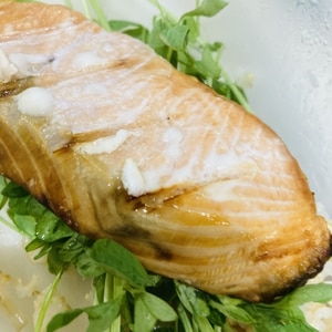フライパンで簡単 鮭のバター焼き
